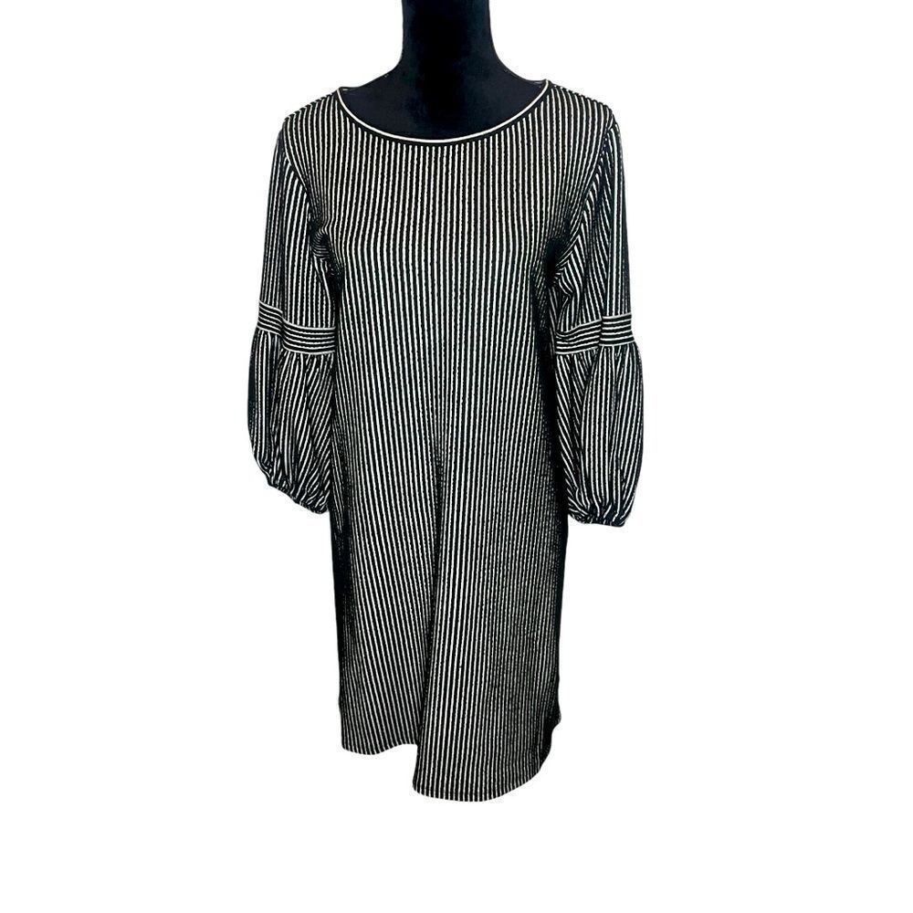 NWOT MAX STUDIO BLACK/WHITE STRIPED KNEE LENGTH DRESS PUFF SLEEVE WOMENS SIZE‎ M